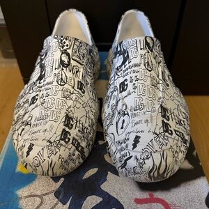Dolce & Gabbana Toy graffiti-print low-top sneakers